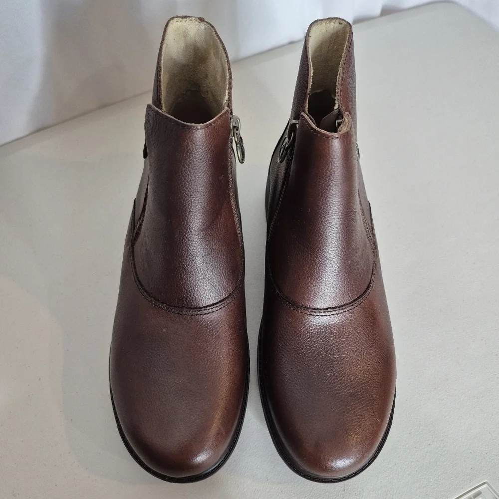 Alegria Rorie Leather Ankle Bootie - Size 9